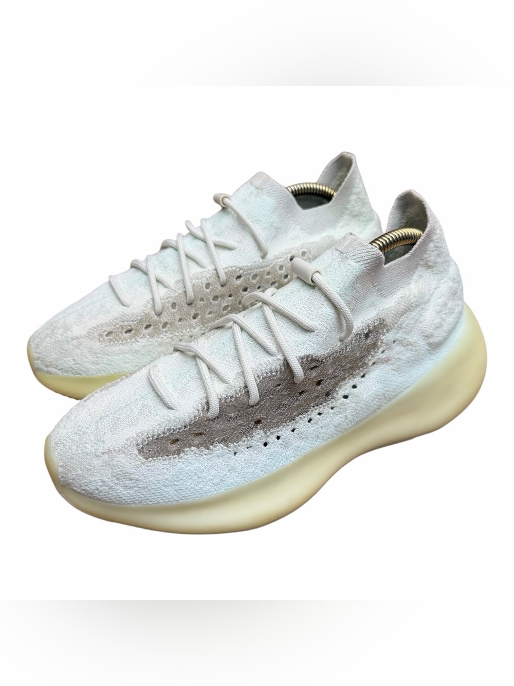 Adidas Yeezy Boost 380 Mens size 9.5  White Calcite Glow GZ8668 Sneakers